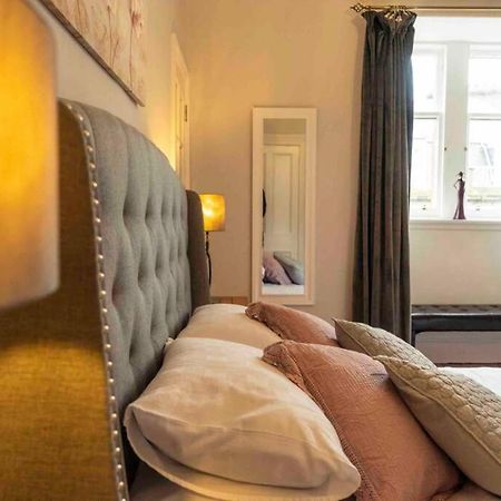 Spacious City Centre Apartment Full Of Character Inverness Esterno foto